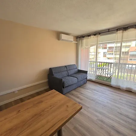 Le Saint Clair Centre Port